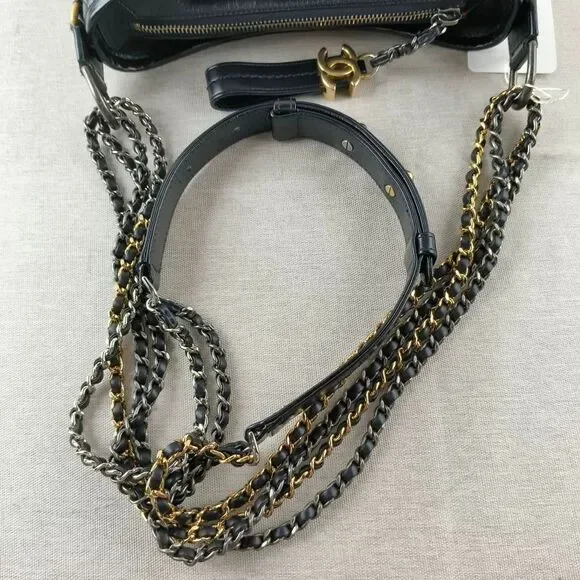 Chanel Women Pre-Loved Bag Very Good Condition - Picture 8 of 9